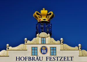 Hofbräu Oktoberfestbier Getränke Friesacher