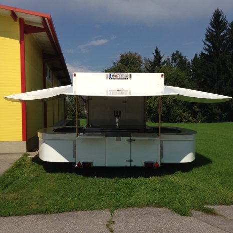 Bar weiss Front Bar weiss Front